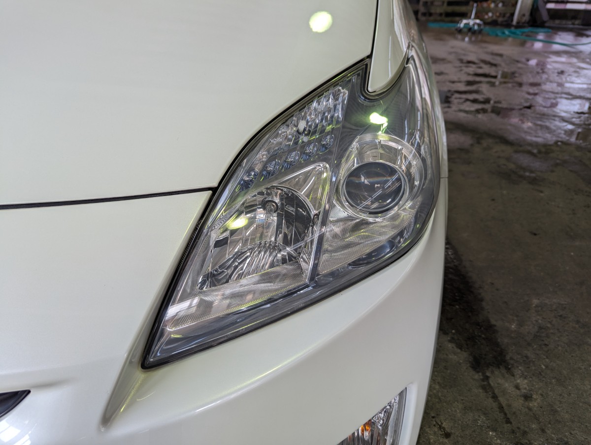プリウス　洗車を行い、保護剤を塗布したときの写真